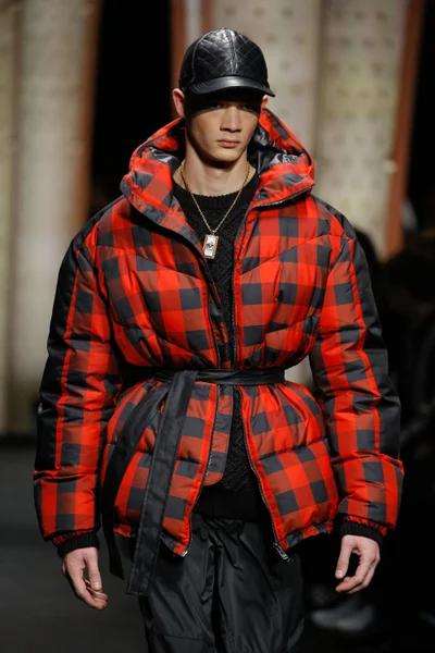 Look 68